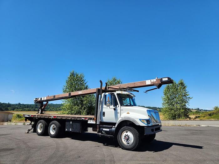 Used 2006 International 7400 6x4 Flatbed Cleasby 41' Roofing Conveyor Truck