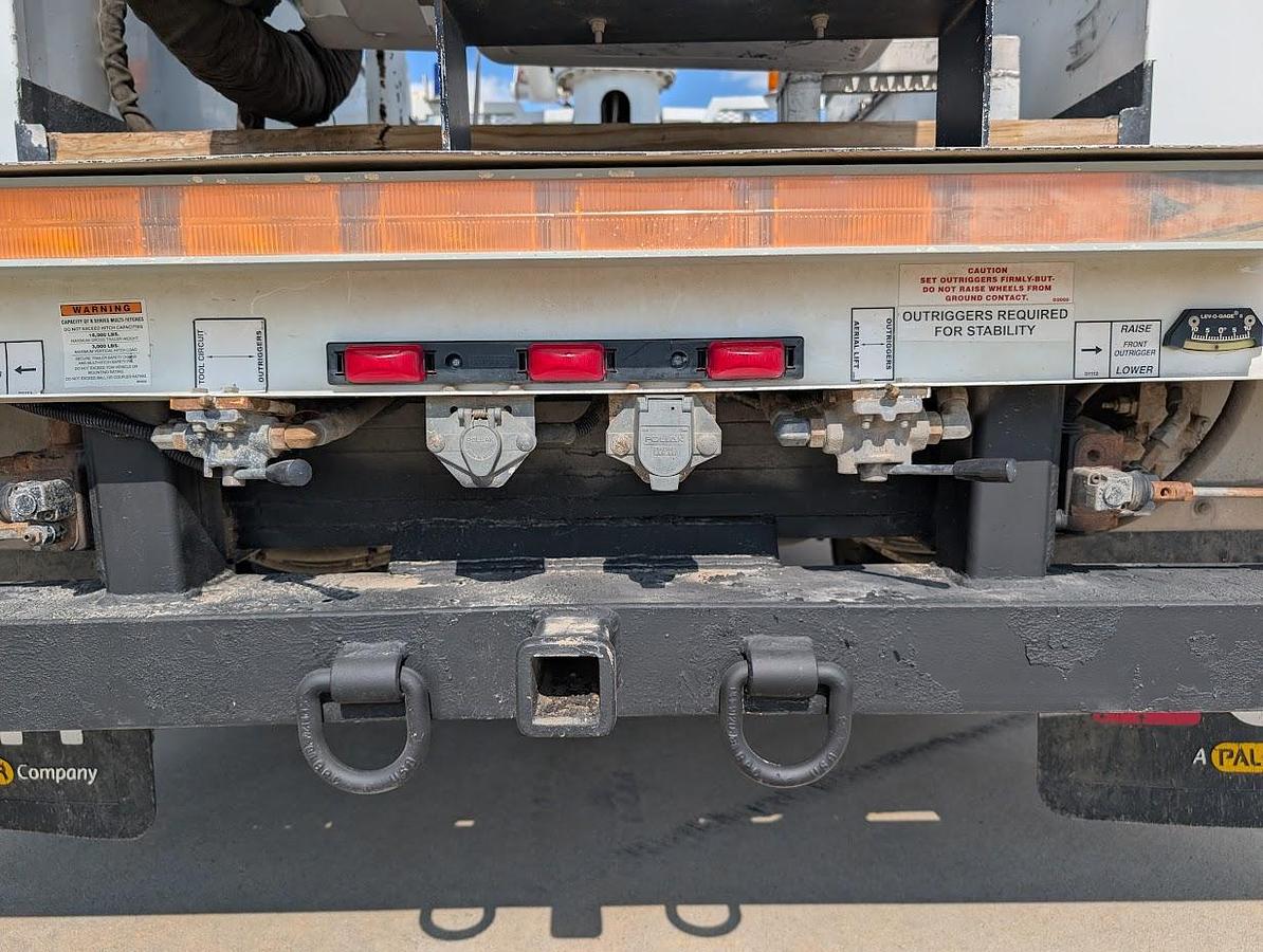 Used 2017 Ford F550 4x4 ETC MH40IH Articulated/Insulated/Telescoping