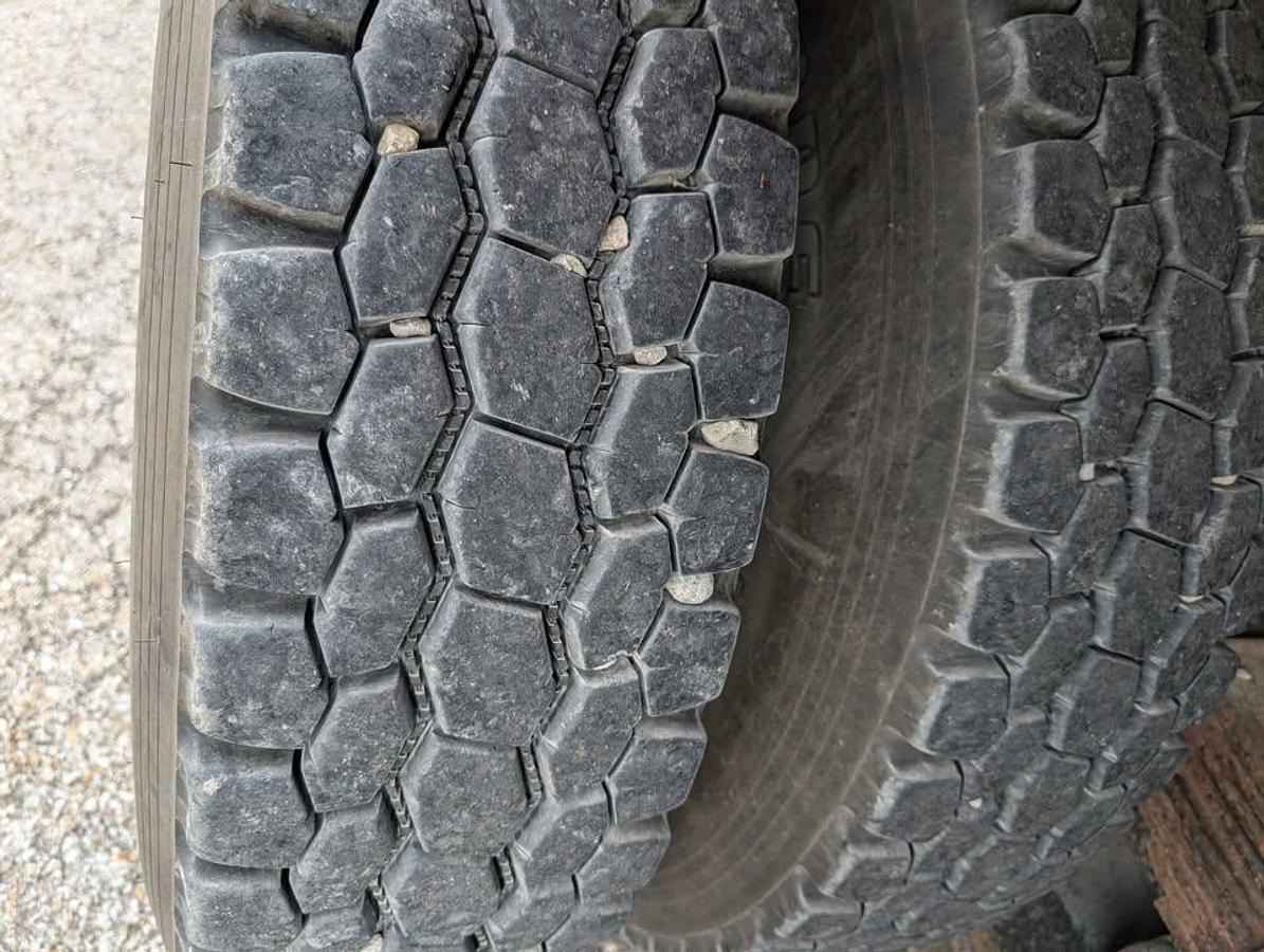 Used 2010 International Workstar Digger Derrick