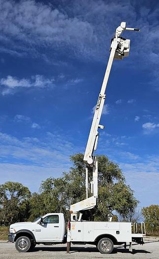 Used 2013 Dodge 5500 4x4 Terex Hi Ranger LTM40 45' Articulated/Telescoping Insulated Bucket with Material Handling Jib