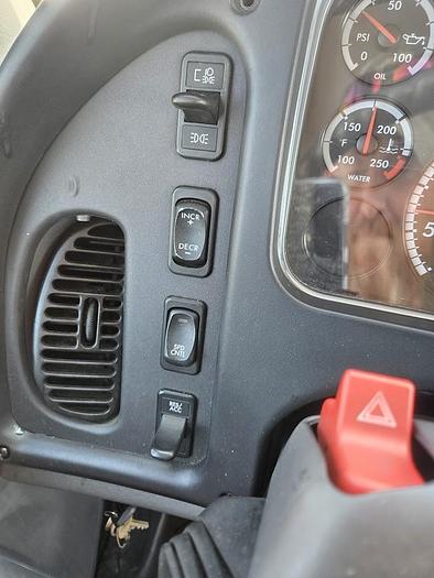 Used 2005 Freightliner M2 106 Altec AA5001 48' 2-man bucket truck  *Articulating *Telescoping