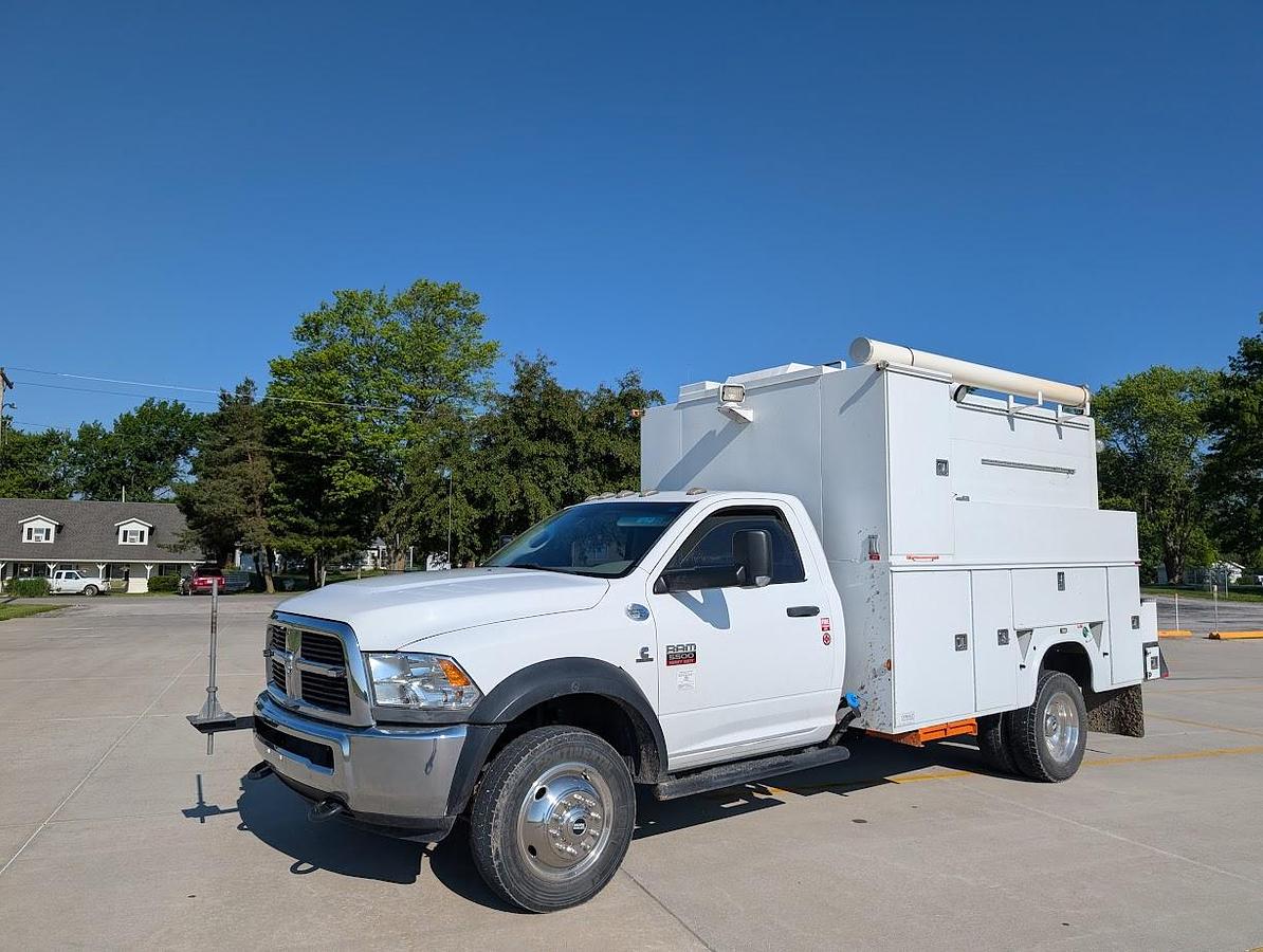 Used 2012 Dodge Ram 5500 4x4 Enclosed High-Top Service Truck