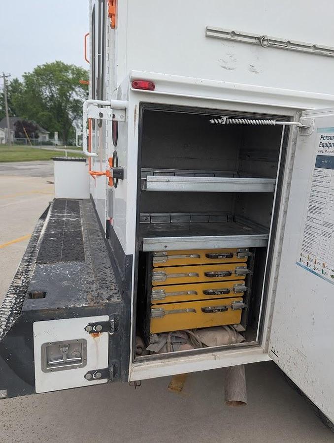 Used 2012 Dodge Ram 5500 4x4 Enclosed High-Top Service Truck