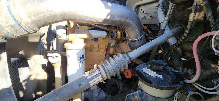 Used 2004 Ford 650 XL 4x2 Crew Cab Flatbed with 18' Bed