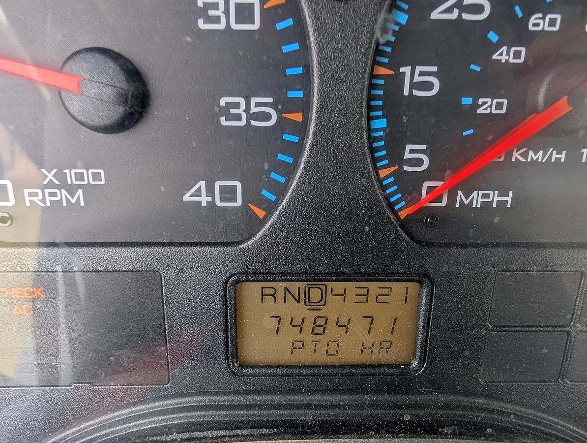 Used 2004 International 7300 4x4 Telelect Commander 4045 Digger Derrick