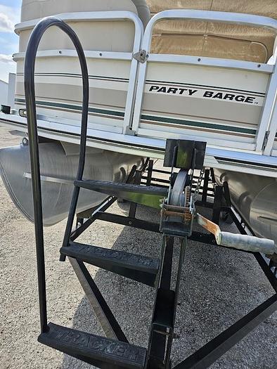 Used 2000 Sun Tracker Party Barge 22 Regency Edition 22' Pontoon