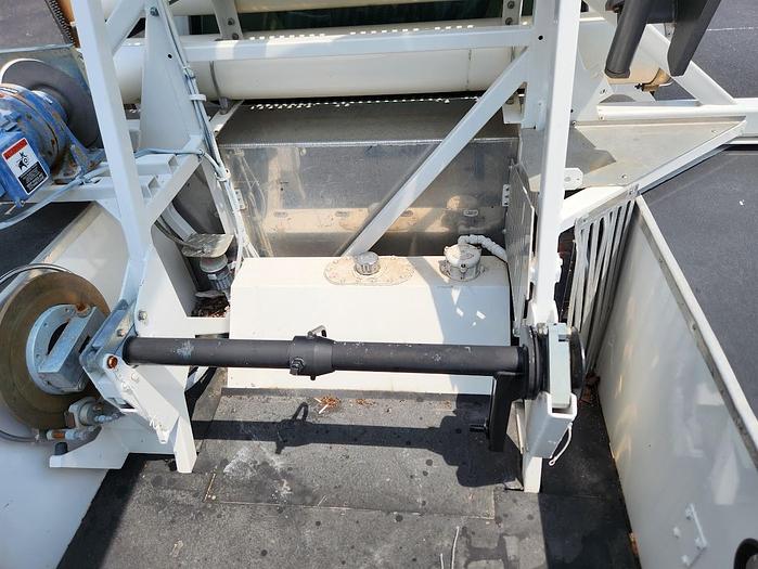 Used 2009 GMC C8500 4x2 Altec AT40C 40' Telescoping Non-Insulated Single Man Basket Cable Placing Bucket Truck With Reel Bar and Winder