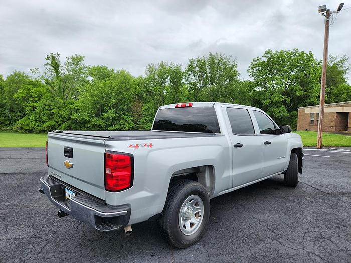 Used 2015 Chevrolet Silverado 1500 LT Crew Cab Pickup Truck with Hard Roll Bed Cover