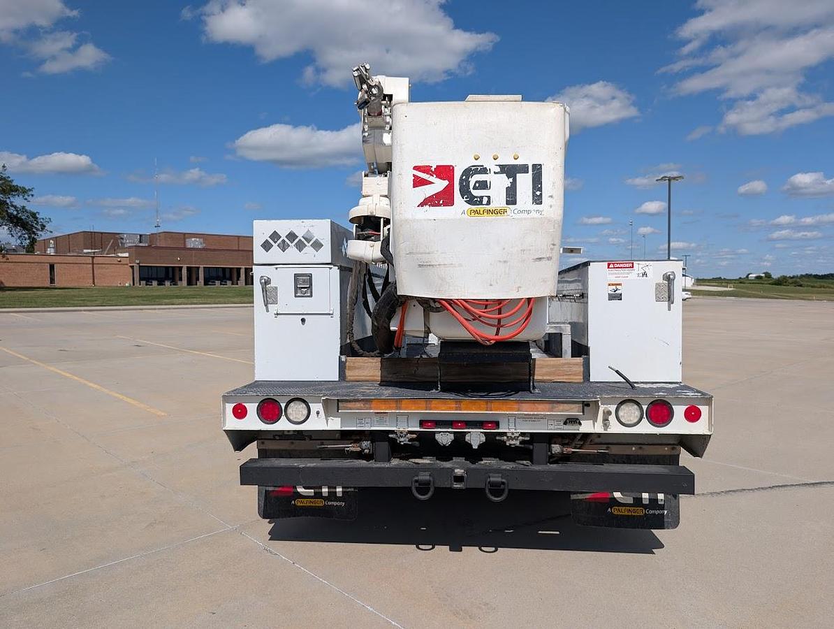 Used 2017 Ford F550 4x4 ETC MH40IH Articulated/Insulated/Telescoping