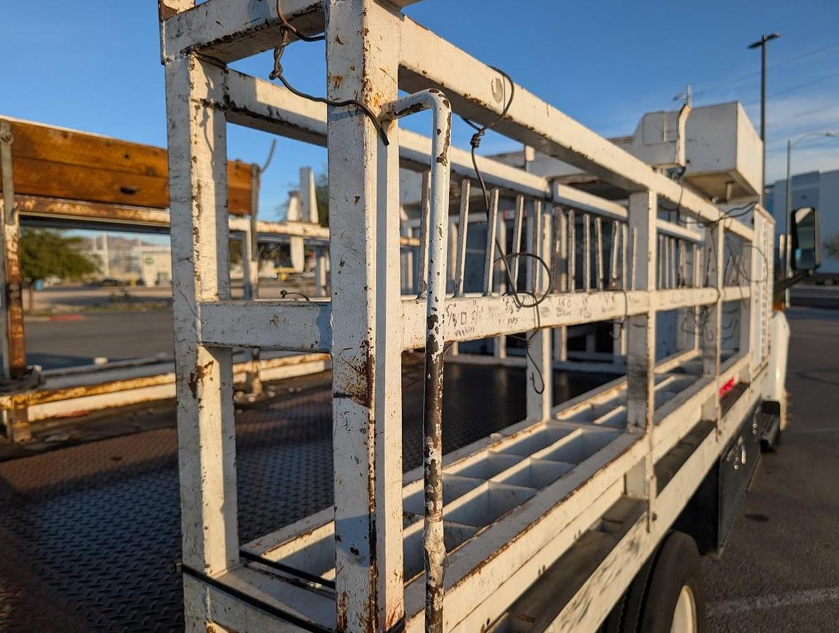 Used 2008 GMC 15' 6" Flatbed with Lift Gate
