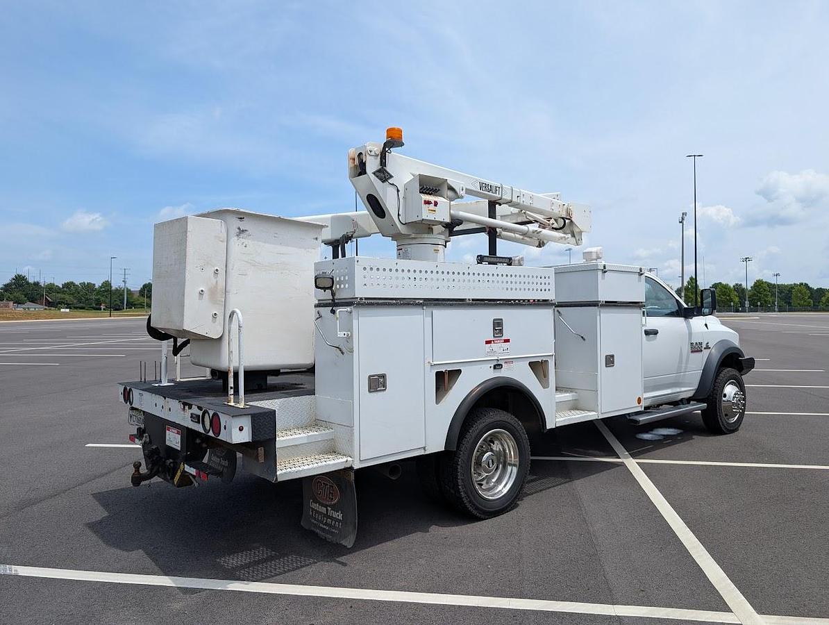 Used 2017 Dodge Ram 5500 4x4 Versalift SST40 45’ Articulating/Telescopic Insulated Bucket Truck