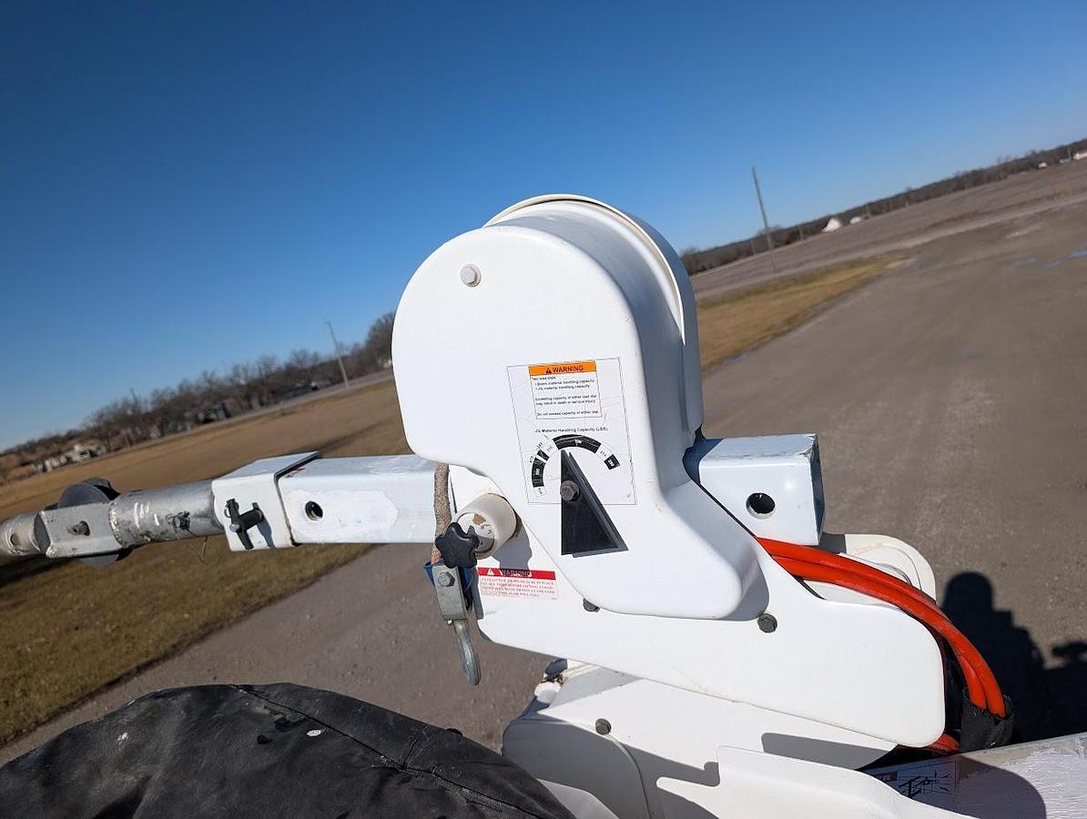 Used 2018 Dodge 5500 4x4 ETI 45' Bucket Material Handling Jib Articulating/Telescoping