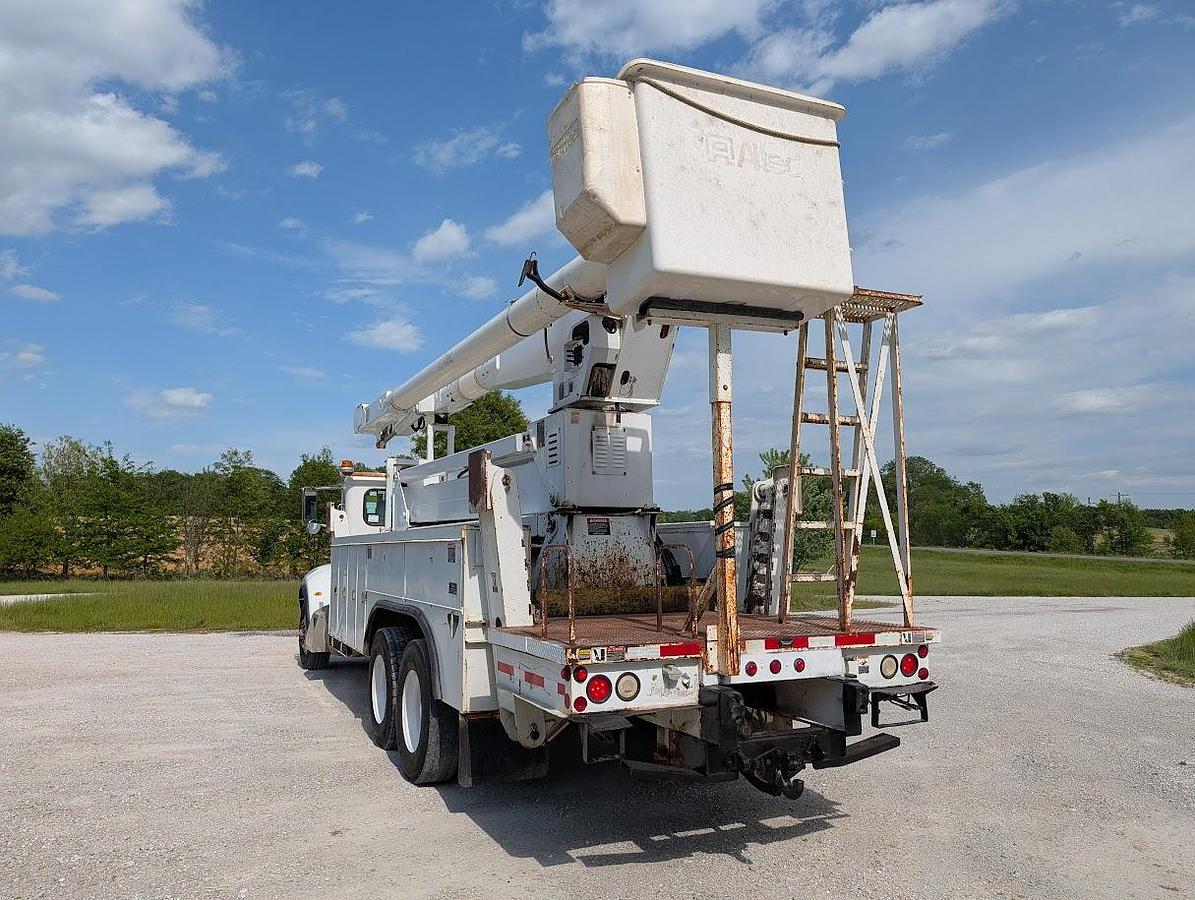 Used 2007 Peterbilt335 Utility Truck Altec AM900-E100 105' Insulated Articulated Telescoping