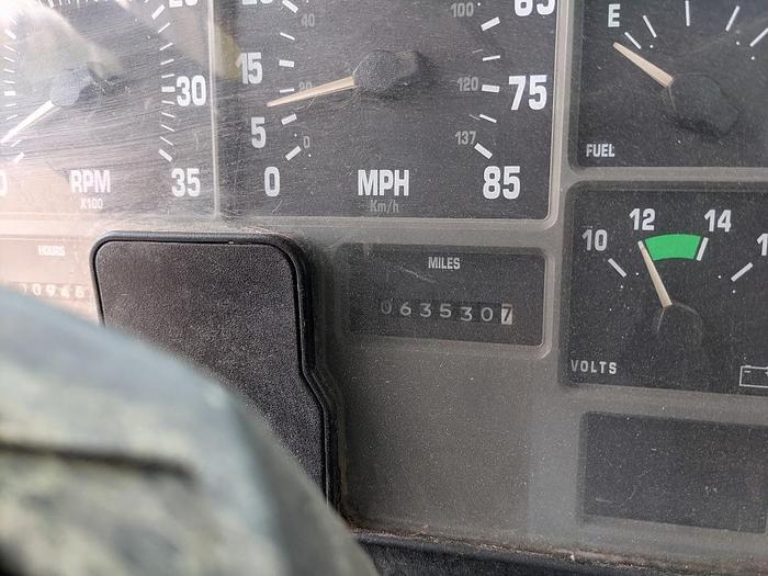 Used 2000 International 4900 Tandem Axle Flatbed Altec A65 70' Articulated Bucket truck