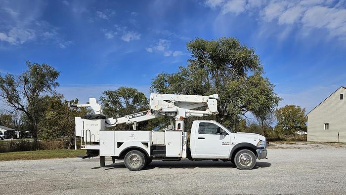 Used 2013 Dodge 5500 4x4 Terex Hi Ranger LTM40 45' Articulated/Telescoping Insulated Bucket with Material Handling Jib