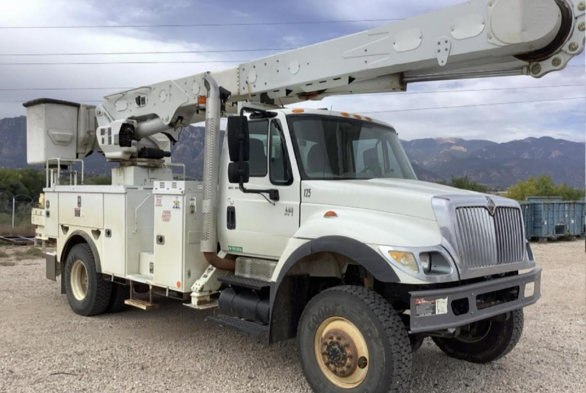 Used 2007 International 7400 4x4 Altec AM55 60' Material Handling Bucket Truck 