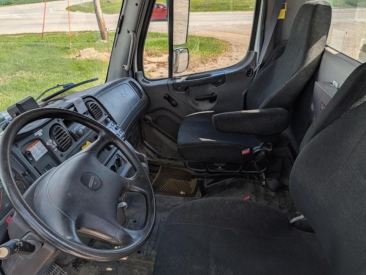 Used 2018 Freightliner M2