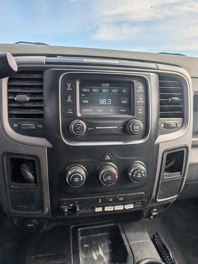 Used 2017 Dodge Ram 5500 4x4 Versalift SST40 45’ Articulating/Telescopic Insulated Bucket Truck