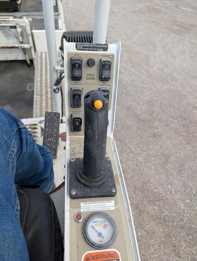 Used 2010 International Workstar Digger Derrick