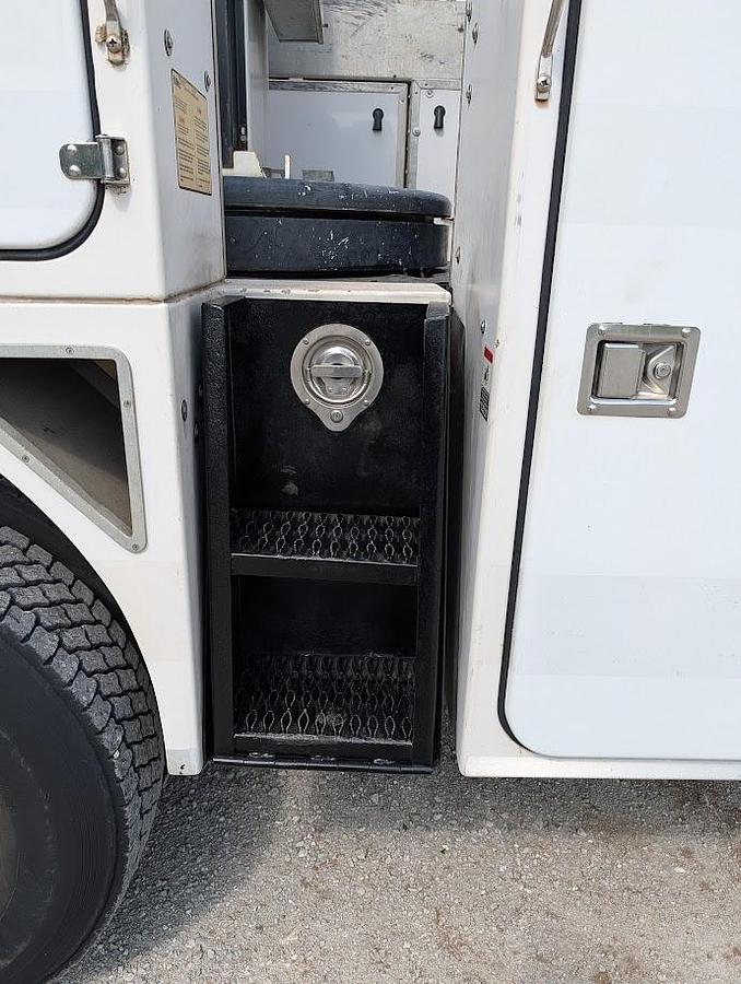 Used 2005 GMC 8500 Altec AT40C Telescopic Cable Placer with Reel Bar and Winder