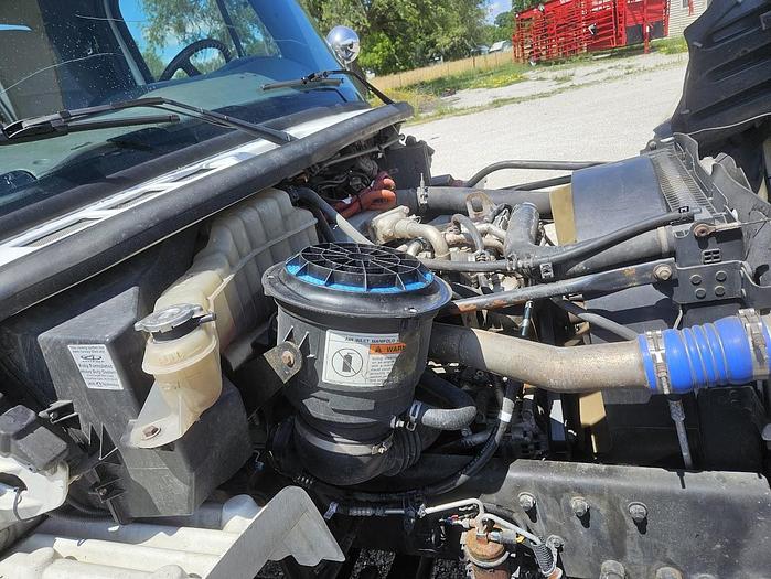 Used 2005 Freightliner M2 106 Altec AA5001 48' 2-man bucket truck  *Articulating *Telescoping