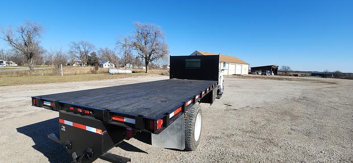 Used 2004 Ford 650 XL 4x2 Crew Cab Flatbed with 18' Bed