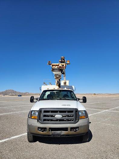 Used Ford F550 Bucket Truck with an Altec AT 237 Articulated and Telescoping