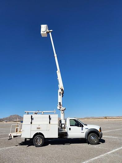 Used Ford F550 Bucket Truck with an Altec AT 237 Articulated and Telescoping