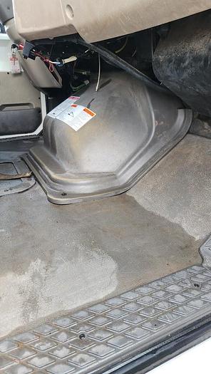 Used 2005 Sterling Cleasby 31' Roofing Conveyor Truck with Automatic Transmission