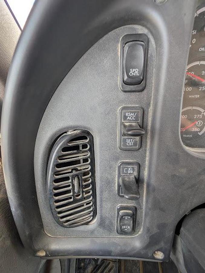 Used 2018 Freightliner M2