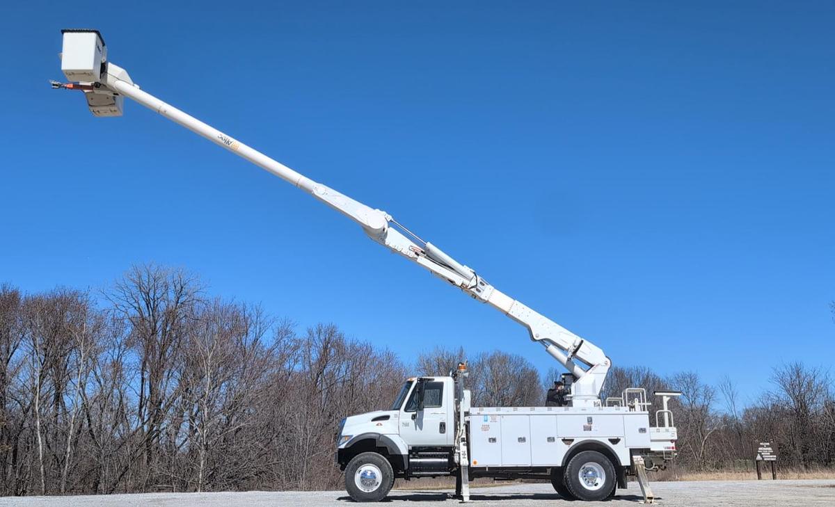 Used 2007 International 7400 4x4 Altec AM55 60' Over-Center Articulated Insulated Material Handling Bucket Truck