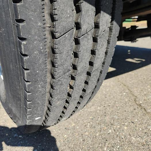 Used 1997 GMC 7500 Utility Truck with Elliott ECL-3-55 59' Telescopic Platform Hydraulic Crane