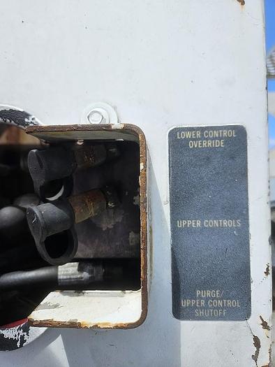 Used 2005 Freightliner M2 106 Altec AA5001 48' 2-man bucket truck  *Articulating *Telescoping