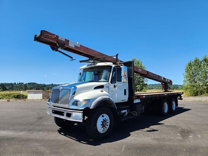 Used 2006 International 7400 6x4 Flatbed Cleasby 41' Roofing Conveyor Truck
