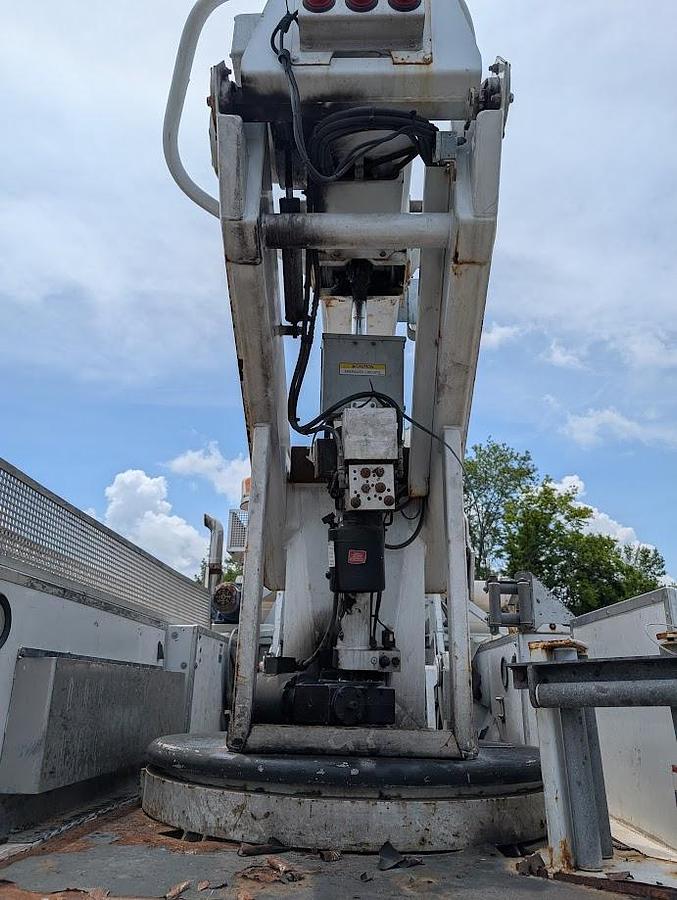 Used 2005 GMC 8500 Altec AT40C 40’ Telescoping Cable Placer with Reel Bar and Winder