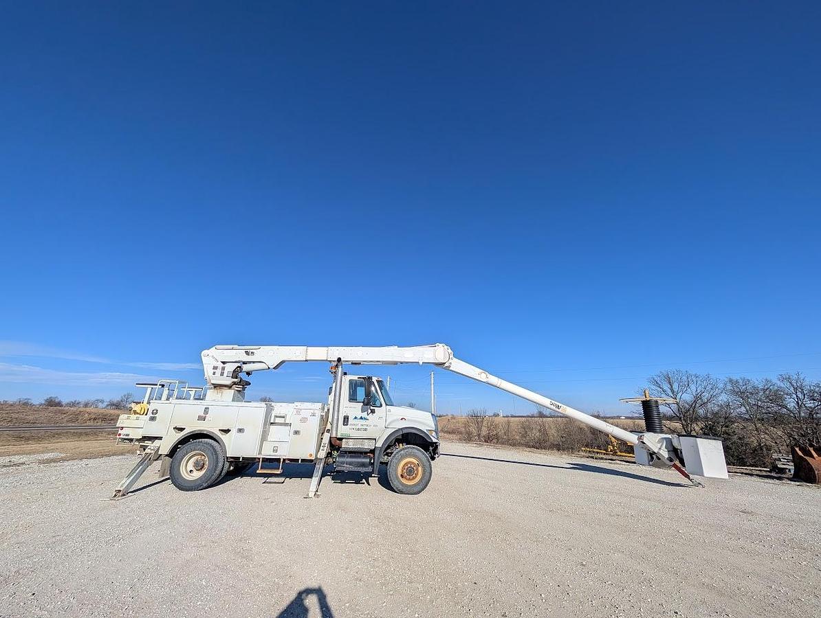 Used 2007 International 7400 4x4 Altec AM55 60' Over-Center Articulated Insulated Material Handling Bucket Truck