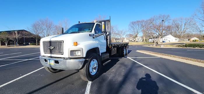 Used 2007 Chevrolet 8500 6x4 24' Flatbed Forklift Truck with Princeton Piggyback Forklift Mounts