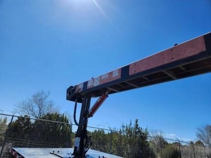 Used 2005 Sterling Cleasby 31' Roofing Conveyor Truck with Automatic Transmission