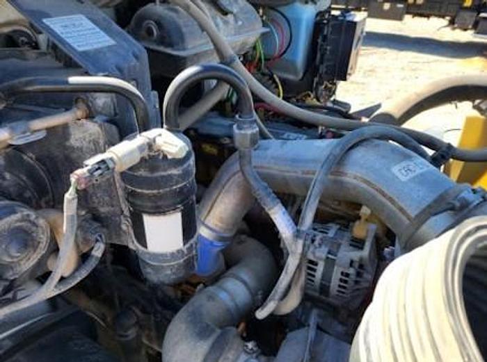 Used 2005 Sterling Cleasby 31' Roofing Conveyor Truck with Automatic Transmission