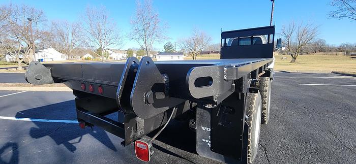 Used 2007 Chevrolet 8500 6x4 24' Flatbed Forklift Truck with Princeton Piggyback Forklift Mounts