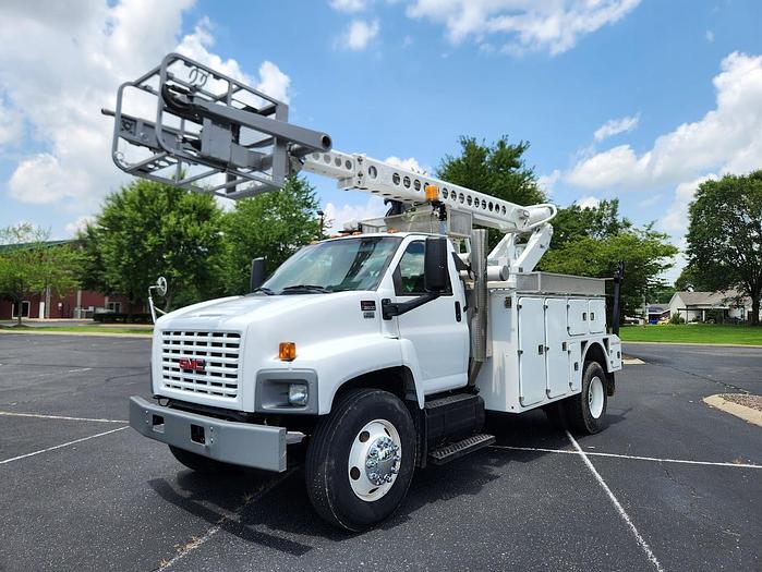 Used 2009 GMC C8500 4x2 Altec AT40C 40' Telescoping Non-Insulated Single Man Basket Cable Placing Bucket Truck With Reel Bar and Winder