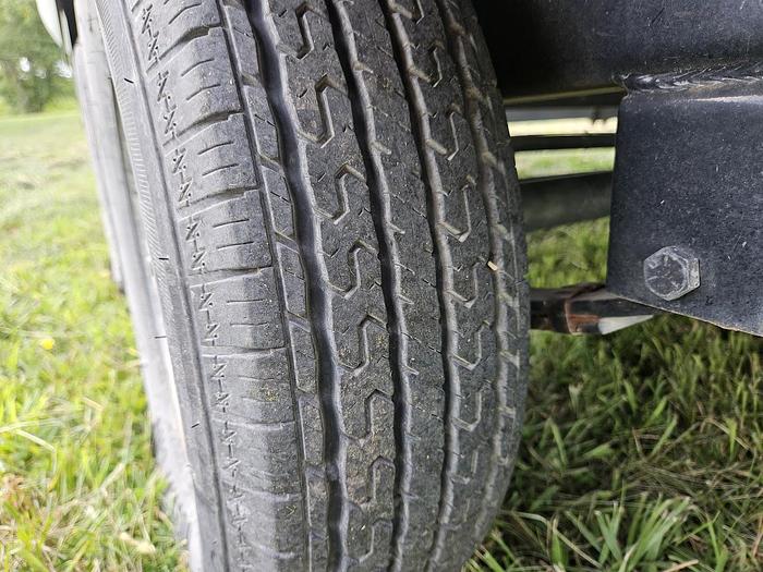 Used 2000 Sun Tracker Party Barge 22 Regency Edition 22' Pontoon