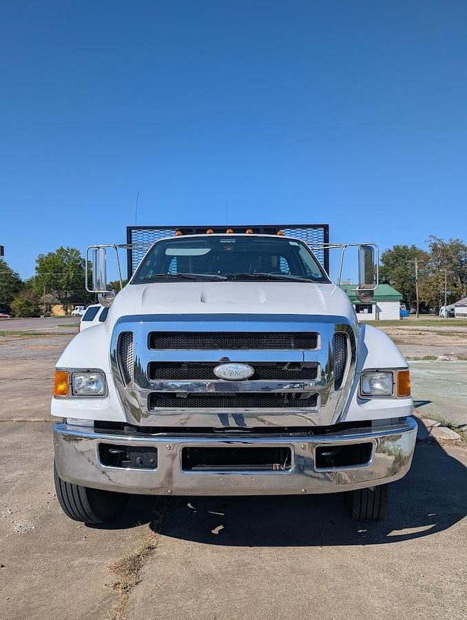 Used 2008 Ford F750 16' Flatbed