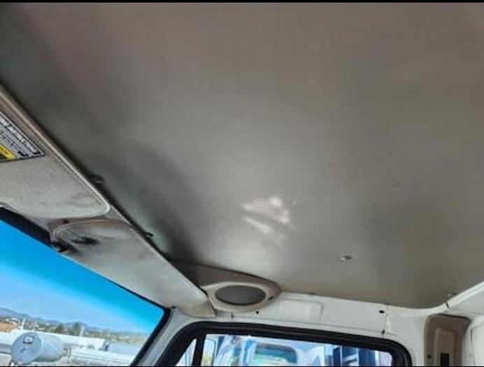 Used 2005 Sterling Cleasby 31' Roofing Conveyor Truck with Automatic Transmission