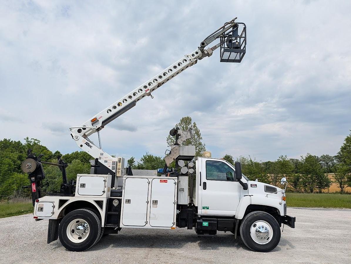 Used 2005 GMC 8500 Altec AT40C Telescopic Cable Placer with Reel Bar and Winder