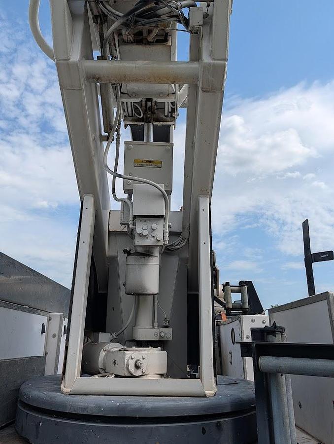 Used 2005 GMC 8500 Altec AT40C Telescopic Cable Placer with Reel Bar and Winder
