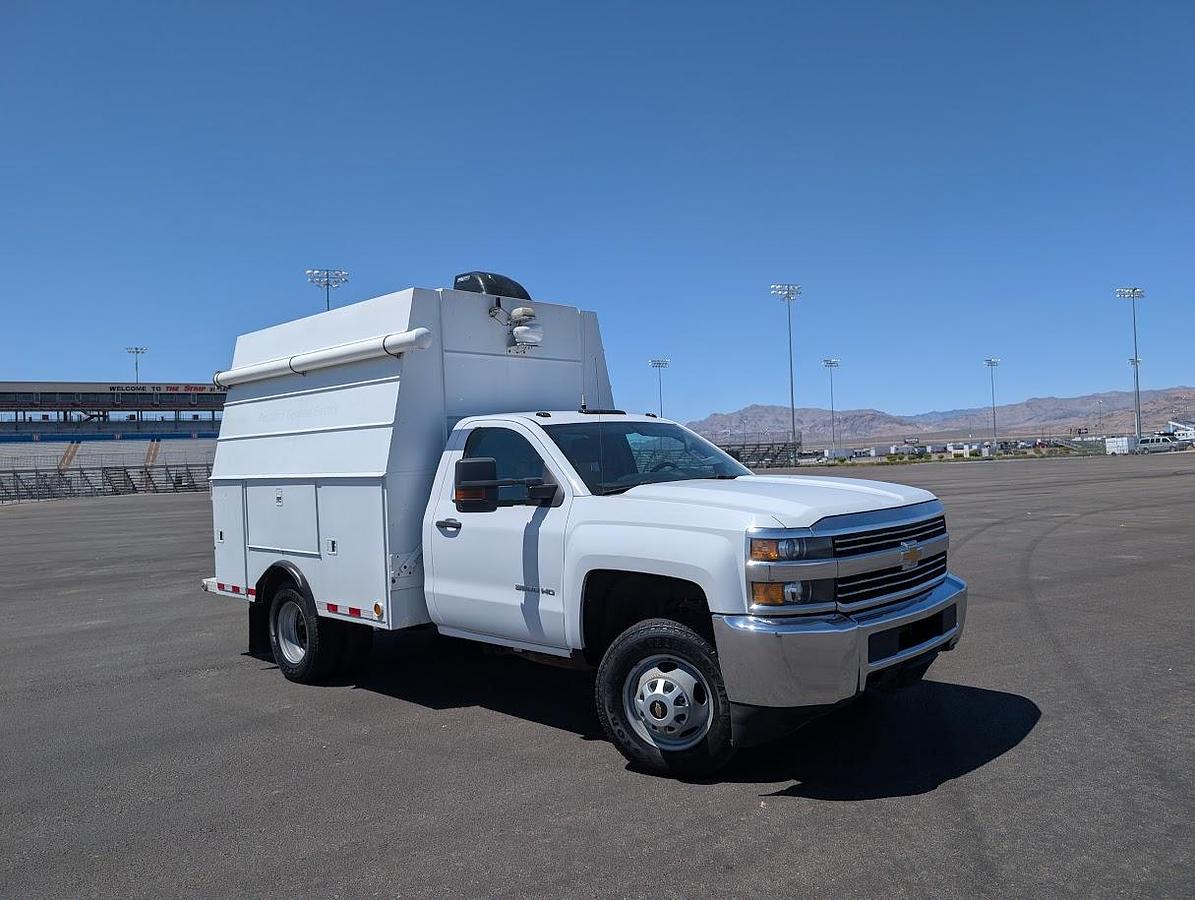 Used 2017 Chevrolet 3500HD 3x3 Enclosed High-Top Service Truck
