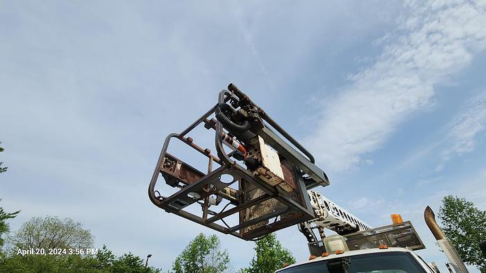 Used 2005 GMC 8500 Bucket Truck with an Altec AT40C Telescopic Cable Placer with Reel Bar and Winder