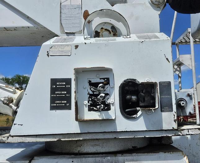 Used 2005 Freightliner M2 106 Altec AA5001 48' 2-man Bucket Truck with Rotating Platform ARTICULATING INSULATED