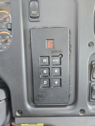 Used 2005 Freightliner M2 106 Altec AA5001 48' 2-man bucket truck  *Articulating *Telescoping